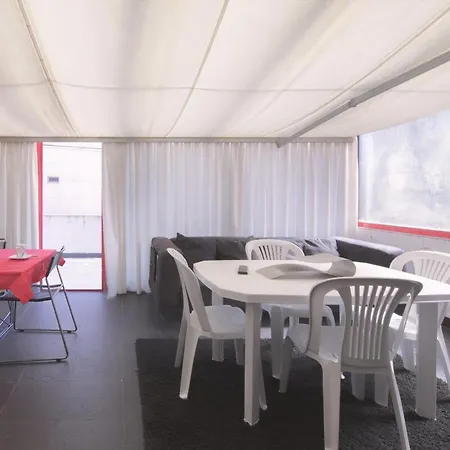 Mit Terrasse 100m Vom Entfernt Appartement