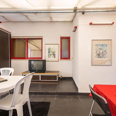 Mit Terrasse 100m Vom Entfernt Appartement